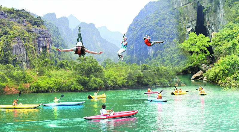 Chay River quanh binh 