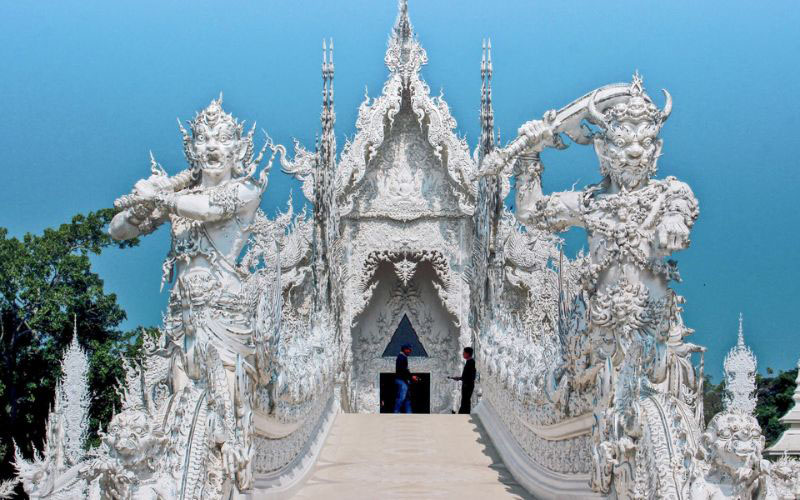 The White Temple of Thailand - Wat Rong Khun